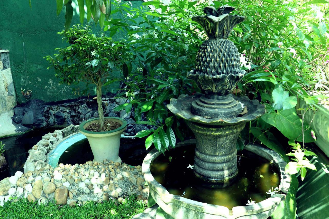 Villa Royce キャンディー エクステリア 写真