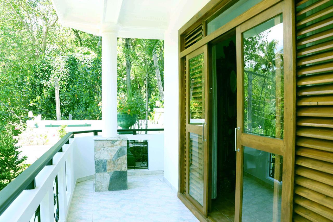 Villa Royce キャンディー エクステリア 写真